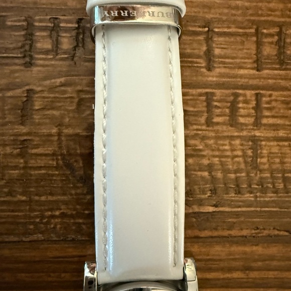Burberry Watch BU1750 White Leather Strap - Picture 10 of 10